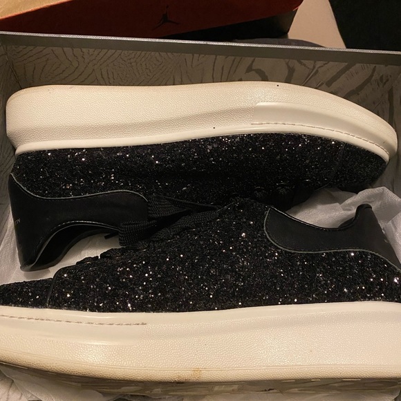 Alexander McQueens, wore only once - Picture 6 of 7